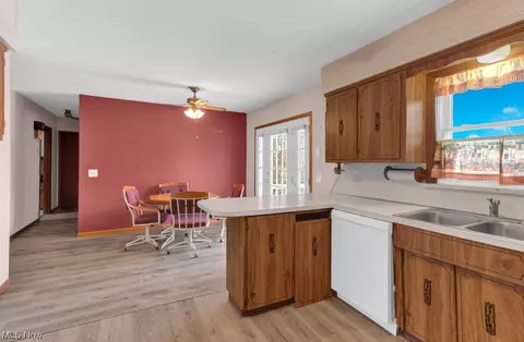 308 Stackhouse, Minerva, OH 44657 photo 13