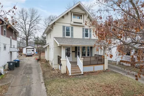 326 Black St, Akron, OH 44306