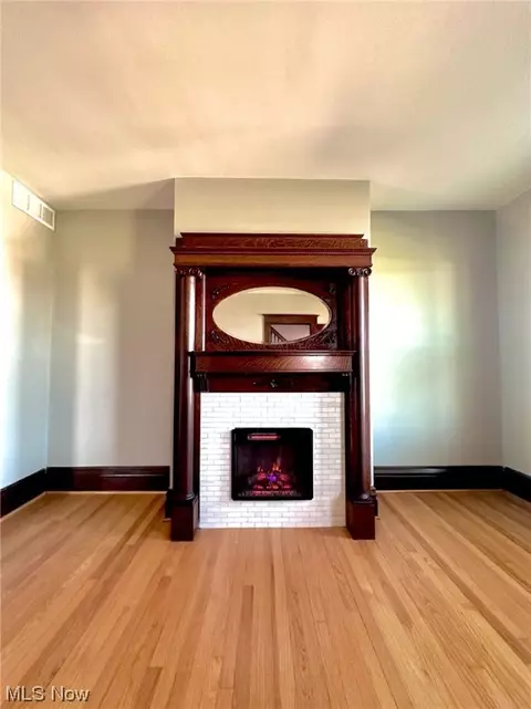 115 E 4th, Williamstown, WV 26187 photo 5
