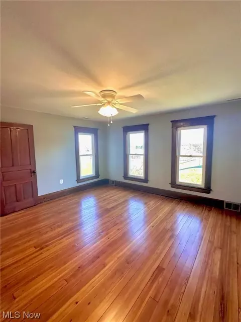 115 E 4th, Williamstown, WV 26187 photo 33