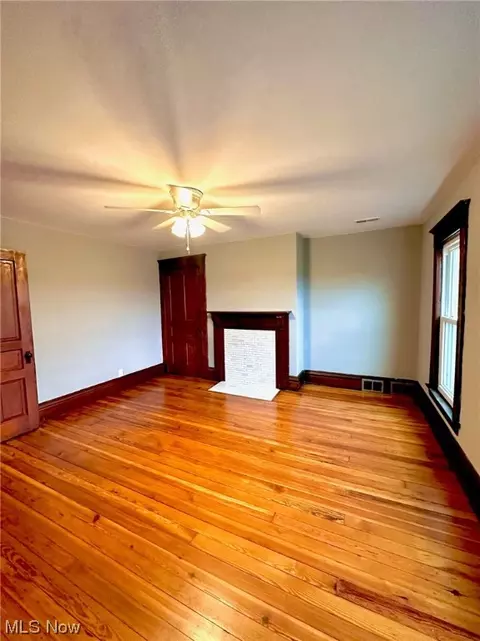 115 E 4th, Williamstown, WV 26187 photo 21