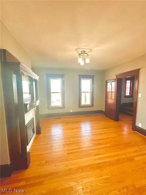 115 E 4th, Williamstown, WV 26187 photo 9