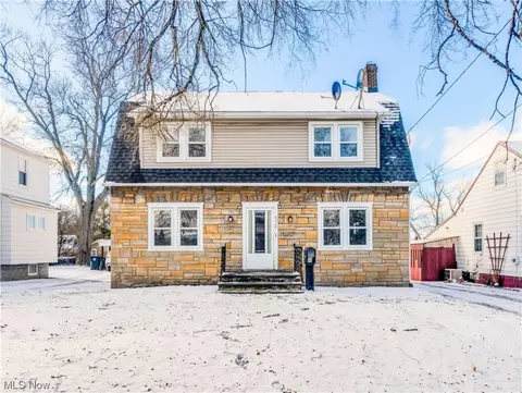 672 Brittain Rd, Akron, OH 44305