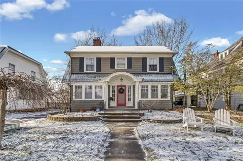 3180 Chadbourne Rd, Shaker Heights, OH 44120