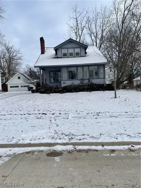 2213 18th St, Cuyahoga Falls, OH 44223