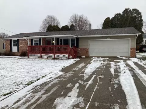 2230 Demington Ave NW, Canton, OH 44708 photo 1