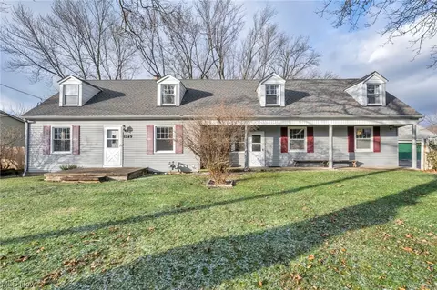 5249 E Lk, Sheffield Lake, OH 44054