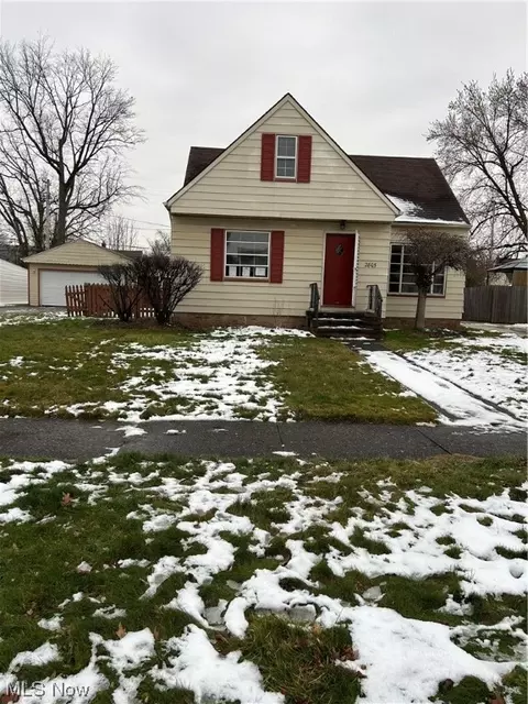 2805 Lincoln, Parma, OH 44134