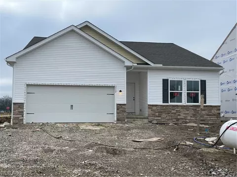 212 Harvest Way, Elyria, OH 44035