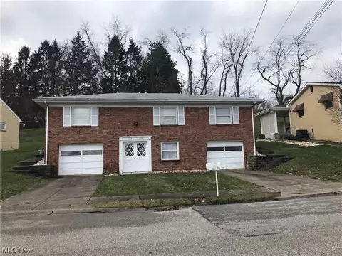 177-179 Circle Dr, Weirton, WV 26062