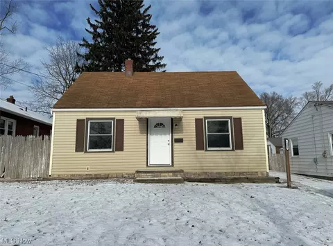 1467 Indianola Ave, Akron, OH 44305