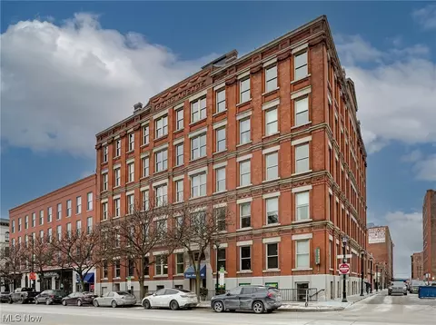 408 W Saint Clair Ave #425, Cleveland, OH 44113