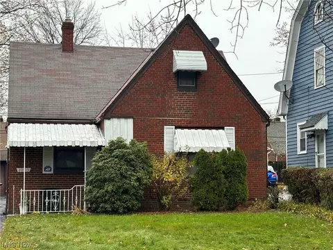 20513 Ridgewood, Warrensville Heights, OH 44122