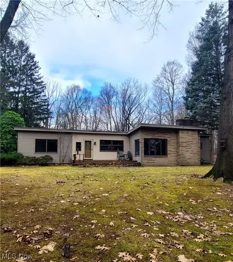 1365 Highlander SW, Massillon, OH 44647