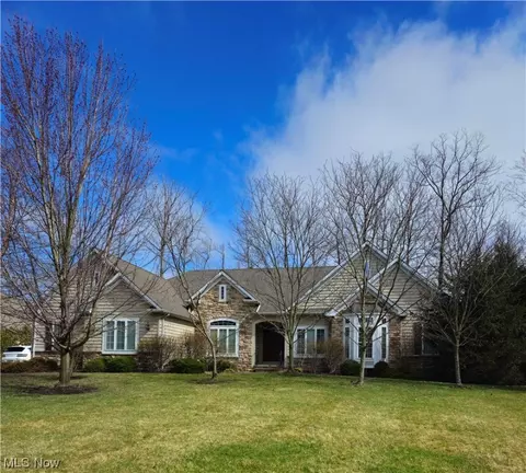 11135 Potters Trl, Concord, OH 44077