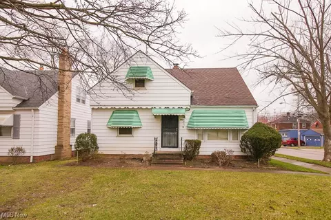 5437 Elmwood Ave, Maple Heights, OH 44137
