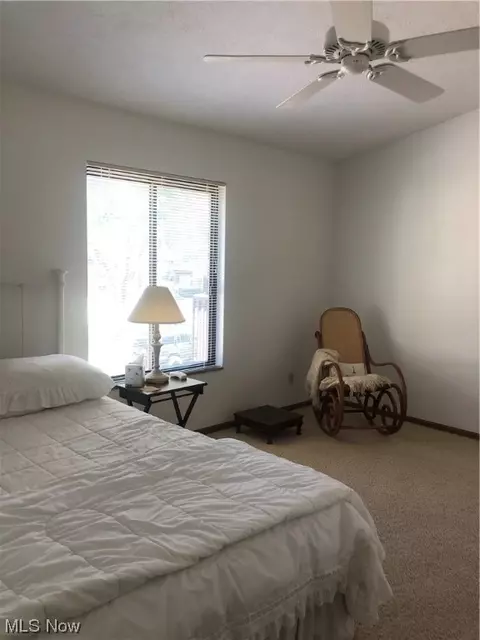 4557 Saint James Cir, Canton, OH 44708 photo 28