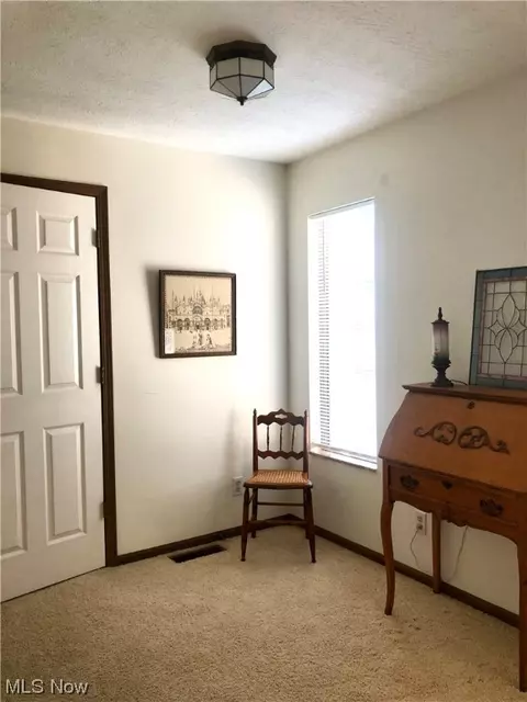 4557 Saint James Cir, Canton, OH 44708 photo 14