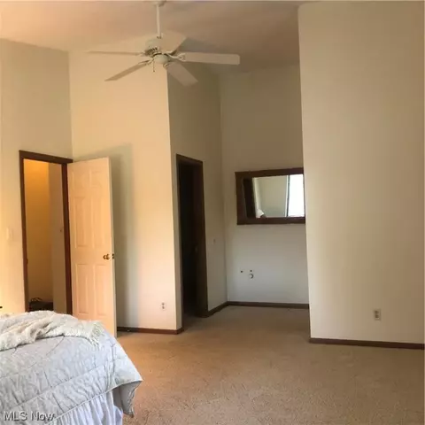 4557 Saint James Cir, Canton, OH 44708 photo 19