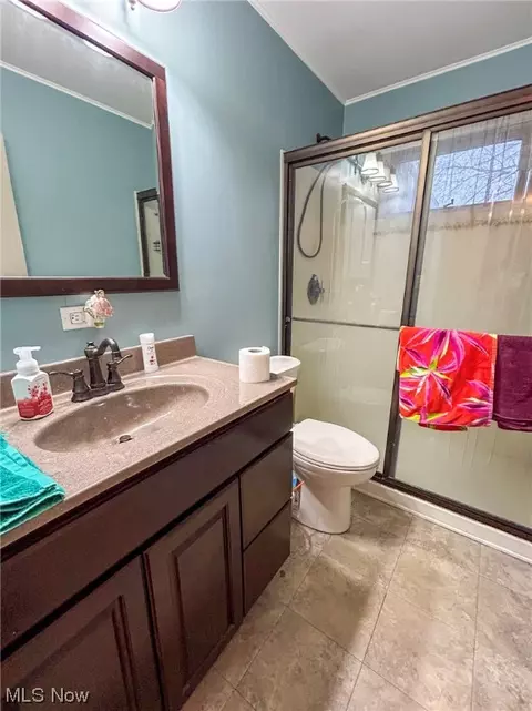 444 Maplewood Ave, Struthers, OH 44471 photo 9