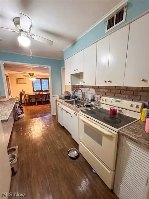 444 Maplewood Ave, Struthers, OH 44471 photo 10