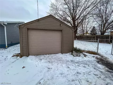444 Maplewood Ave, Struthers, OH 44471 photo 20