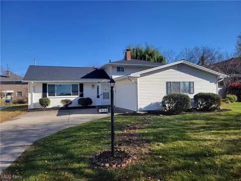 6991 Tobik Trl, Parma Heights, OH 44130
