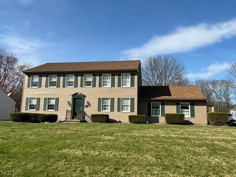 8997 Briarbrook, Warren, OH 44484