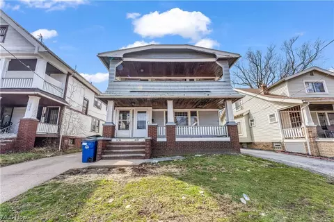 3234 W 112th St, Cleveland, OH 44111