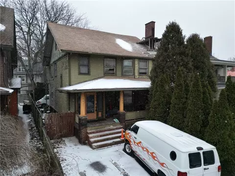 9400 Clifton, Cleveland, OH 44102