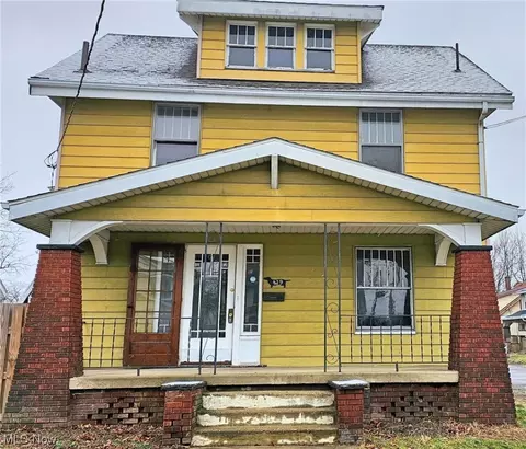 839 Clarendon NW, Canton, OH 44708