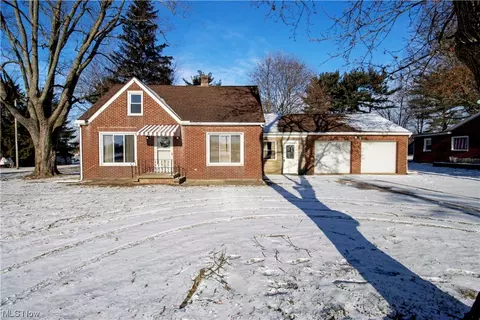 5930 Akron Rd, Smithville, OH 44677