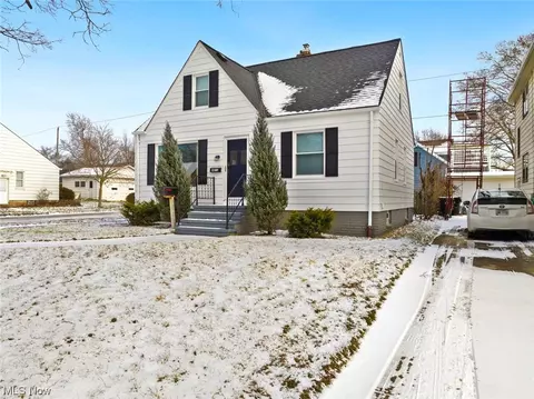 4871 W 13th St, Cleveland, OH 44109