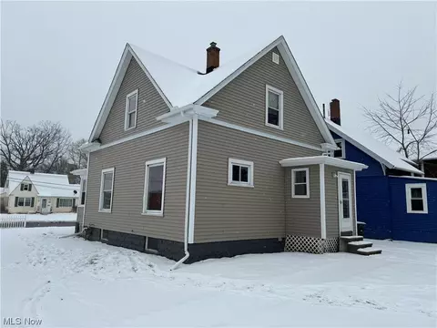 Exterior - 1703 W 9th, Ashtabula, OH 44004 photo 6 of 8