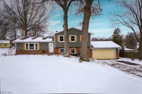 2695 Berkshire, Akron, OH 44333