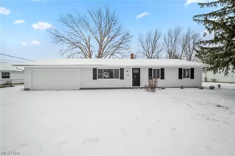 7238 Andover Dr, Mentor, OH 44060
