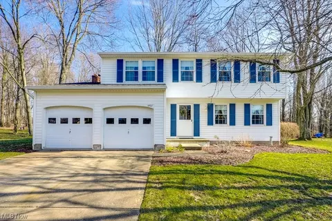 4407 Galaxy, Stow, OH 44224