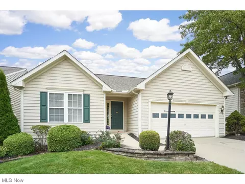 824 Willow Creek Dr, Fairlawn, OH 44333