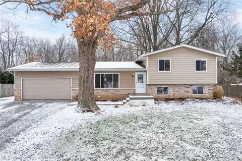 1747 Buckeye St NW, Mogadore, OH 44260