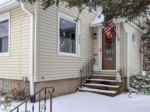 245 Baldwin, Wadsworth, OH 44281 photo 3