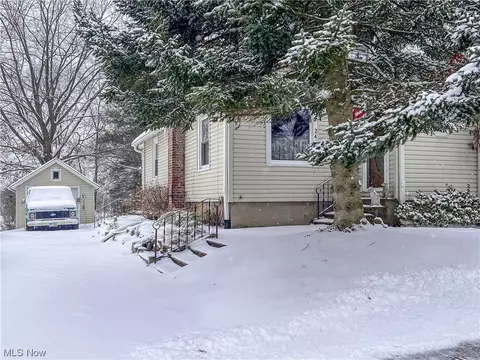 245 Baldwin, Wadsworth, OH 44281 photo 2