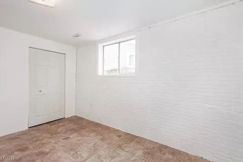 313 Warden Ave, Elyria, OH 44035 photo 22