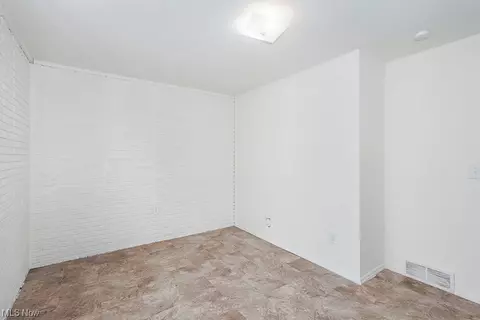 313 Warden Ave, Elyria, OH 44035 photo 20