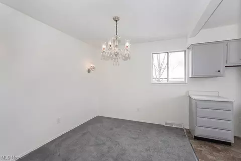 313 Warden Ave, Elyria, OH 44035 photo 6