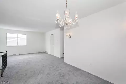 313 Warden Ave, Elyria, OH 44035 photo 9