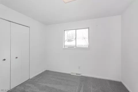 313 Warden Ave, Elyria, OH 44035 photo 13