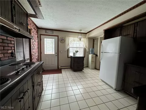 9062 E Mountain View Dr, Chardon, OH 44024 photo 9