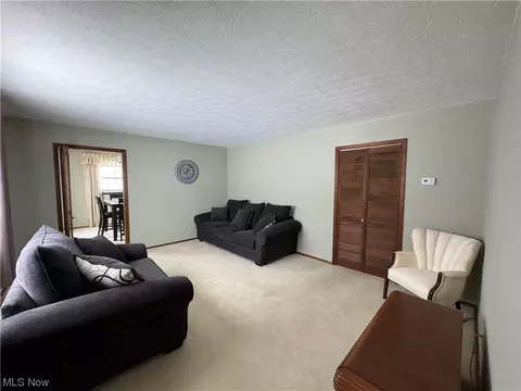 9062 E Mountain View Dr, Chardon, OH 44024 photo 15