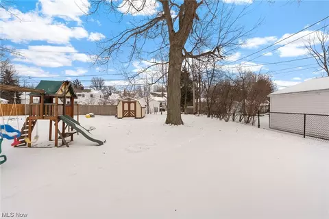 2249 Sunset Dr, Wickliffe, OH 44092 photo 24