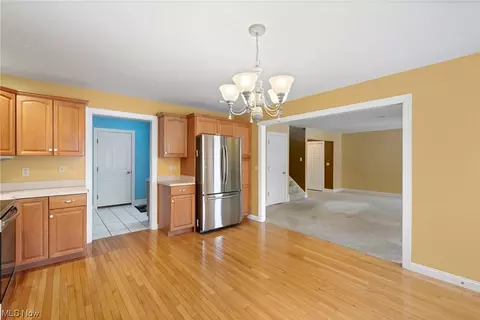 2249 Sunset Dr, Wickliffe, OH 44092 photo 8